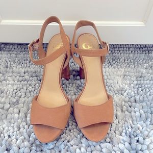 Gianni Bini tan leather stacked high heel